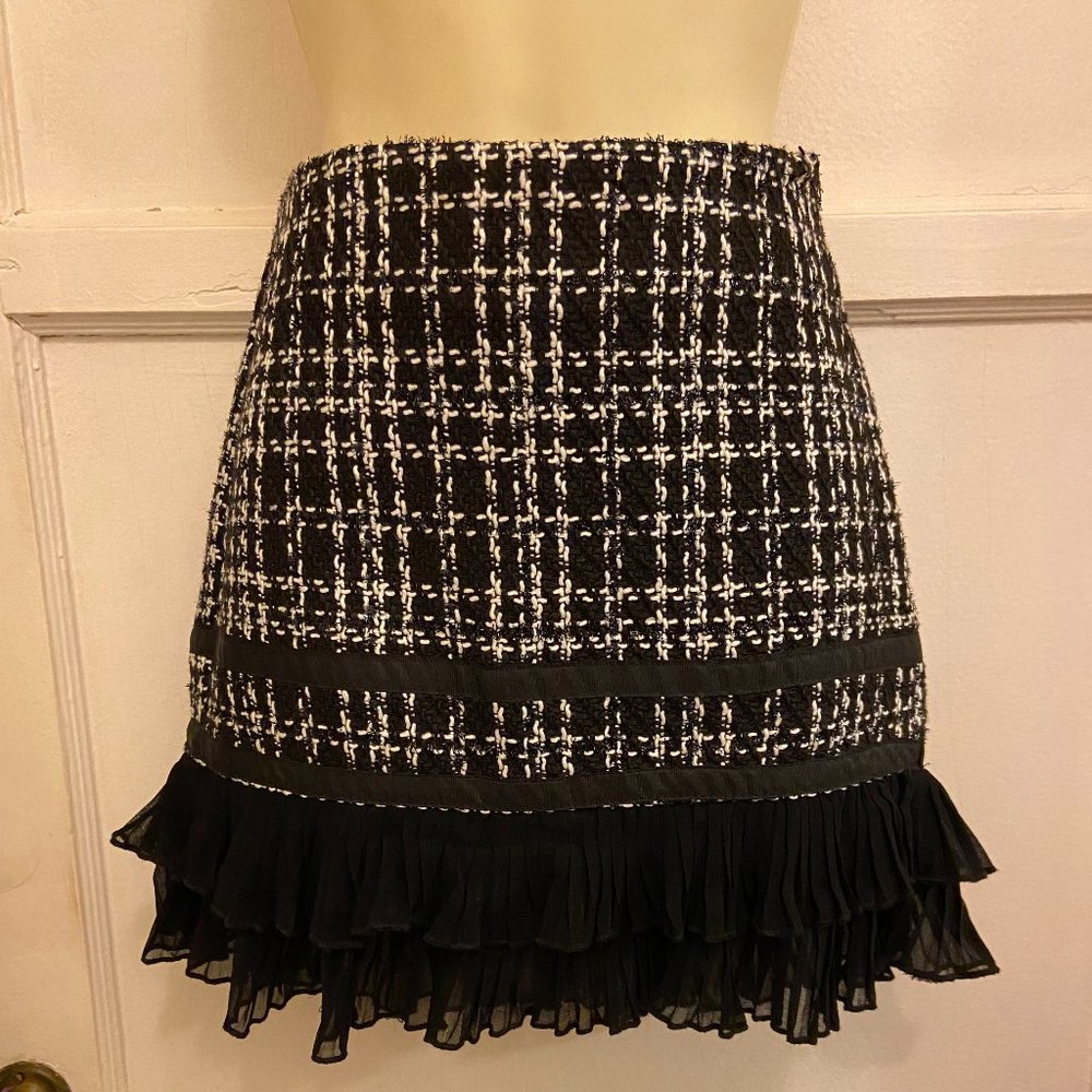 Black & White Tweed Mini Skirt, Super Cute, Size XS
